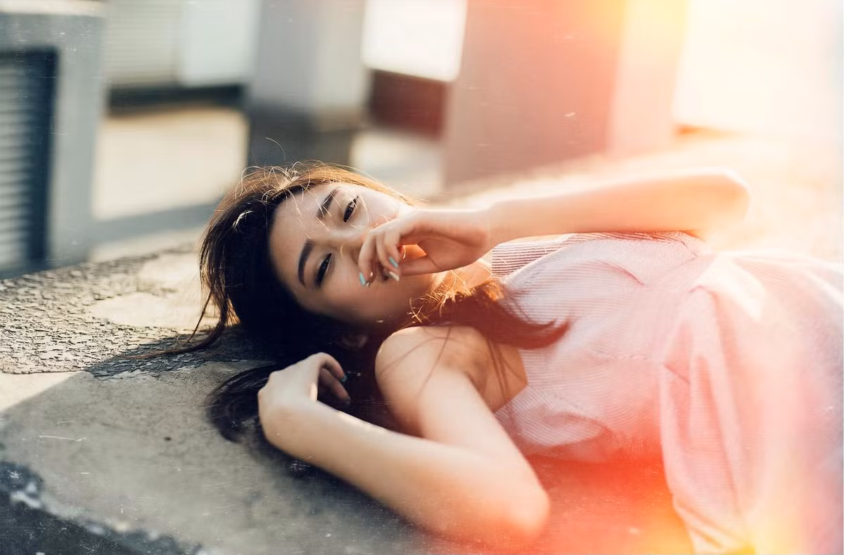 Tôi vô cùng bất ngờ không biết phải làm sao - Ảnh minh họa: Internet.