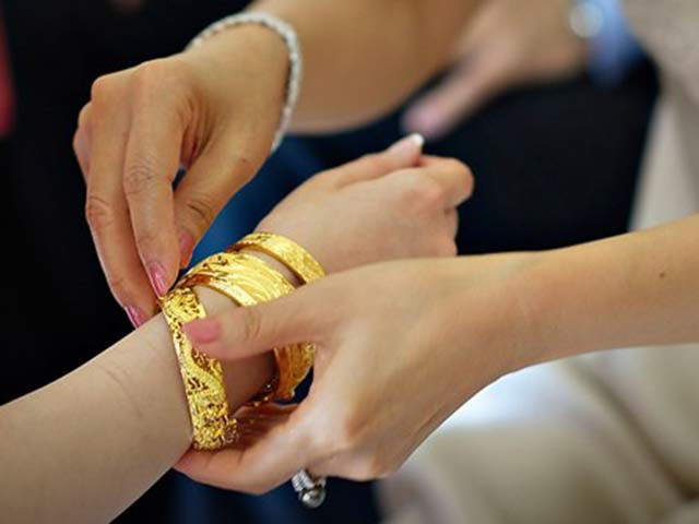 Mẹ chồng thẳng thừng đòi số vàng đã trao cho tôi trong ngày cưới. Ảnh minh họa.