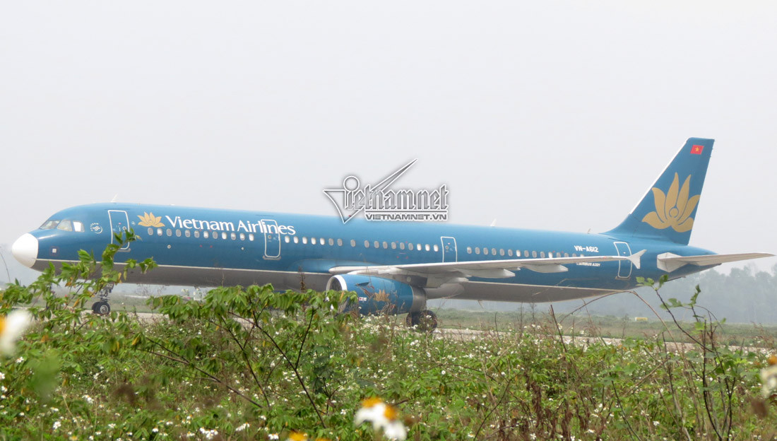 Máy bay mà nam thanh niên đột nhập tại sân bay quốc tế Vinh. Ảnh: Bảo An.