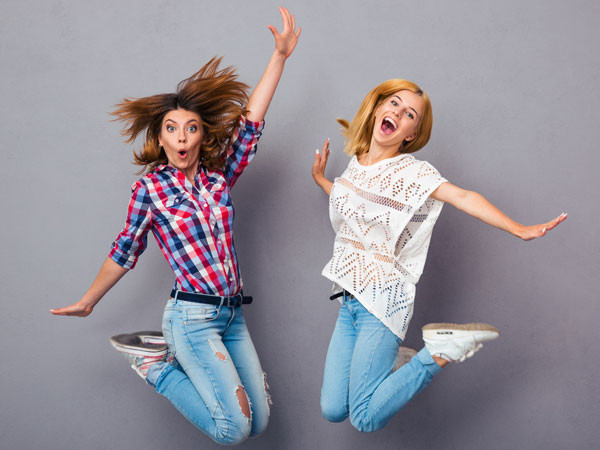 Phụ nữ tập nhảy từ 10 đến 20 lần mỗi ngày trong vòng 4 tháng có mật độ xương hông mạnh hơn so với phụ nữ không tập nhảy. Nhảy tạo ra một sự căng thẳng nhỏ trong xương, giúp xây dựng lại hệ xương mạnh mẽ hơn.