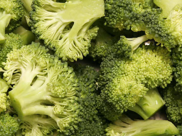 Bông cải xanh là một trong những loại rau lành mạnh và giàu vitamin C.