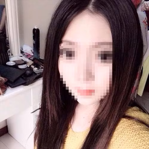 Sau khi làm phẫu thuật nâng ngực, chị Huyền tắt thở. Để phi tang, bác sĩ tường và nhân viên bảo vệ đã chở xác chị Huyền lên cầu Vĩnh Tuy vứt xuống sông Hồng, sau đó đưa xe máy của chị để ở Sài Đồng để tạo hiện trường giả.