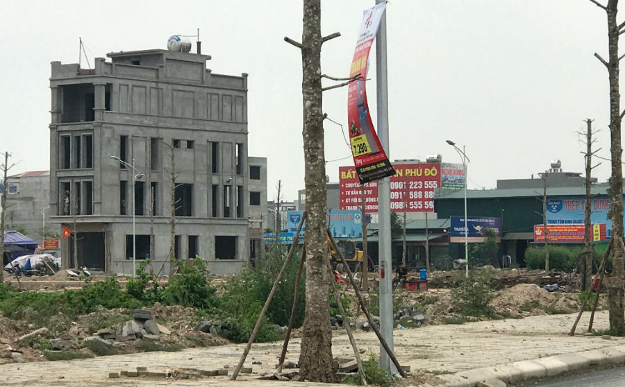 Một số khu vực người dân đã bắt đầu xây nhà để kinh doanh.