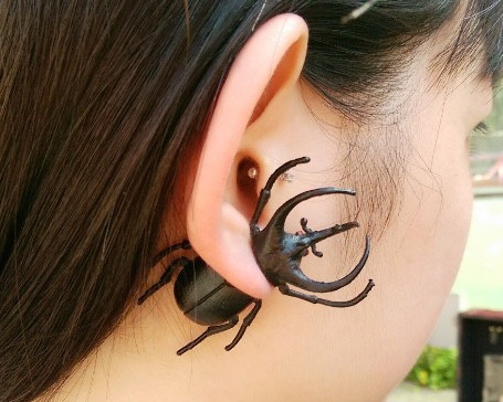 Khuyên tai hình bọ dừa độc đáo chỉ dành cho những cô nàng thật cá tính.