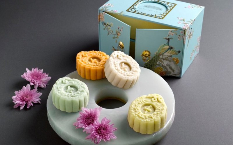 Bánh dẻo Singapore phải bảo quản lạnh nên có vị mát, ngọt thơm và mềm dai.