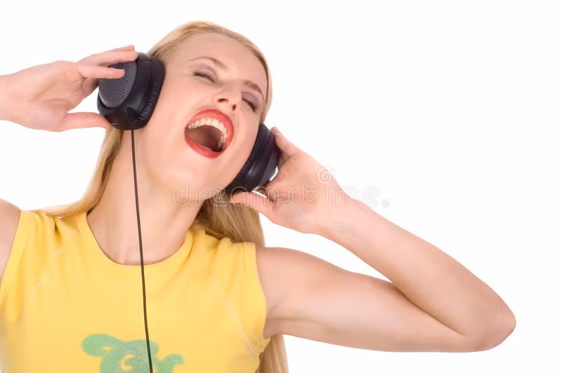 Hát hoặc hét to chính là một trong những các khích lệ cảm xúc, giảm căng thẳng rất tốt.