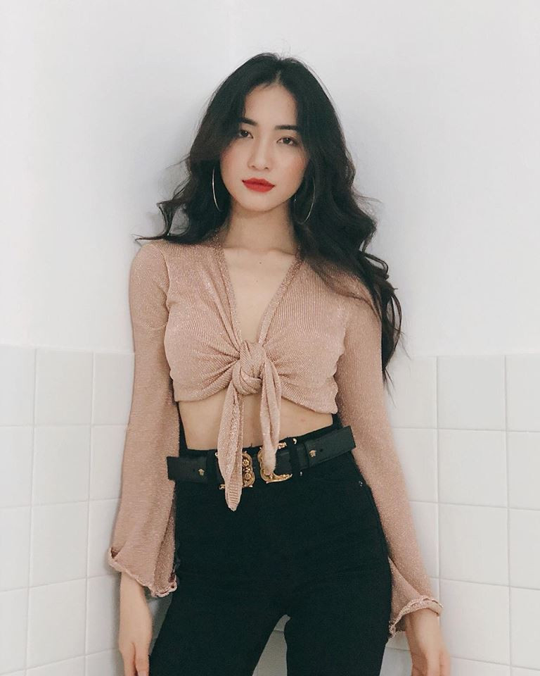 Đến khi chuyển sang thực hiện chế độ ăn uống dành cho người muốn giảm cân trên mạng internet, Hòa Minzy lại không thể tuân thủ vì tính chất công việc của nghệ sĩ phải di chuyển rất nhiều.