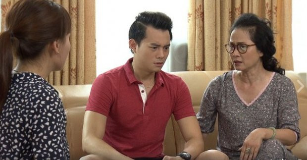 Mẹ chồng khăng khăng bảo bố chồng đi xem xe ô tô chứ không cho nàng dâu đi cùng, dù rằng xe là của hai vợ chồng cô tự mua. (Ảnh minh họa)