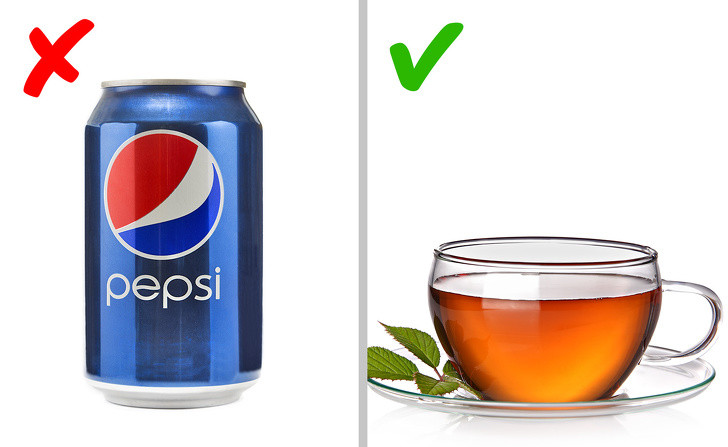 Nước ngọt và trà xanh: Nước giải khát không tốt cho sức khỏe và tâm trạng của chúng ta. Thay vì dùng nước ngọt, hãy uống trà xanh. Theanine có trong trà xanh giúp chống lại sự lo âu và khiến bạn cảm thấy thoải mái hơn.