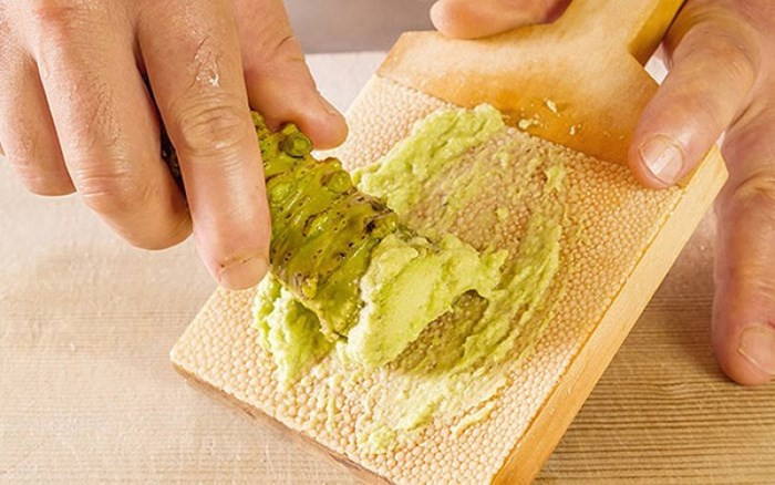 Chống viêm khớp: Mù tạt có đặc tính kháng viêm giúp giảm đau khớp. Các isothiocyanate có sẵn trong mù tạt ngăn ngừa bệnh đường ruột và hen suyễn.