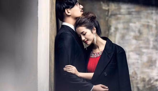 Phụ nữ có chồng làm đẹp không chỉ để mình tự tin trước bao “vệ tinh” xung quanh chồng, mà còn để chồng trân trọng mình hơn - Ảnh minh họa: Internet.