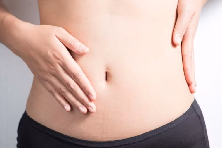 Nước detox hoa quả cung cấp ít chất xơ hơn nhu cầu thực tế của cơ thể. Cơ thể tiêu thụ ít chất xơ dễ dẫn đến táo bón…