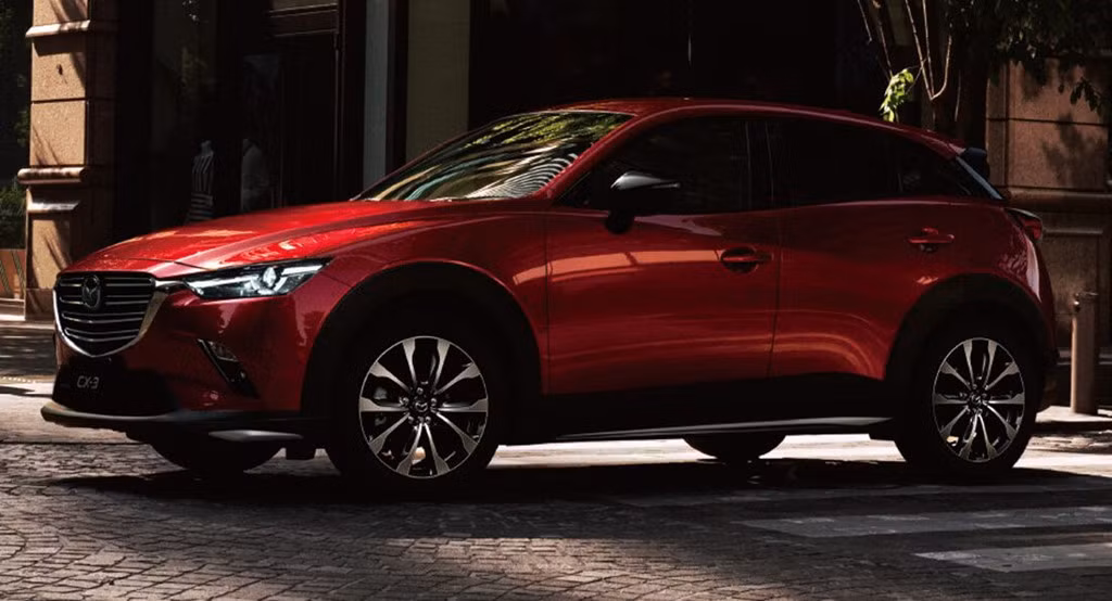 Ngoài những thay đổi đã được nhà sản xuất công bố, Mazda CX-3 2019 còn hứa hẹn mang lại trải nghiệm lái tốt hơn nhờ hệ thống treo cải tiến và lốp hoàn toàn mới.