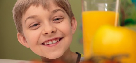 Màu sắc trong thực phẩm khiến trẻ em tăng động, đặc biệt nếu đó là màu thực phẩm màu đỏ hoặc màu vàng.