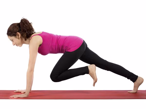 Lunge và Squat là những bài luyện tập rất hữu hiệu để giảm mỡ cơ thể. Chỉ cần chăm chỉ tập luyện và kết hợp với chế độ ăn uống hợp lý, bạn sẽ nhanh chóng nhận được kết quả như ý.