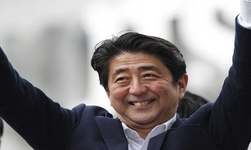 Thủ tướng Nhật Bản Shinzo Abe cũng gửi lời chúc Tết Bính Thân 2016 với kỳ vọng về một năm mới với các mối quan hệ quốc tế tốt đẹp. Ảnh: BI.