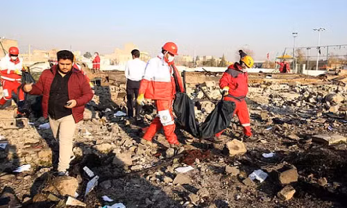 Truyen thong My: May bay Ukraine trung ten lua Iran