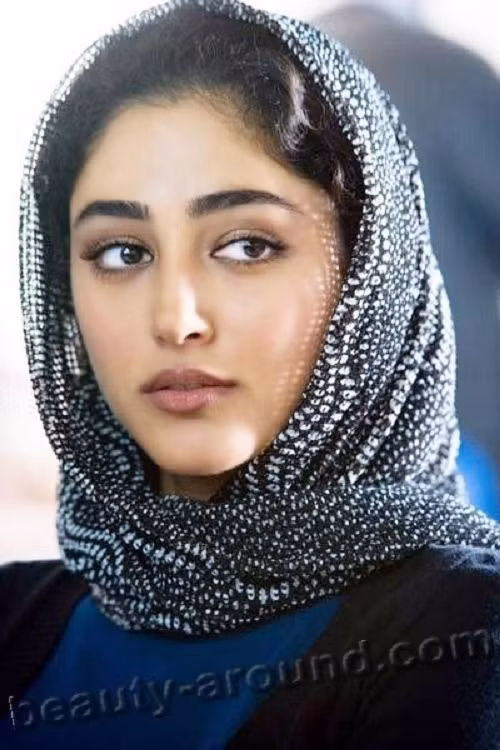 Vẻ đẹp đậm chất Ba Tư của ca sĩ kiêm nhạc sĩ Iran Golshifteh Farahani. Cô còn đóng trong hơn 25 bộ phim, nhiều bộ phim trong số đó giành được sự công nhận quốc tế.