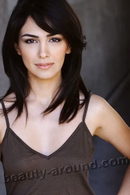 Diễn viên Anh gốc Iran Nazanin Boniadi.