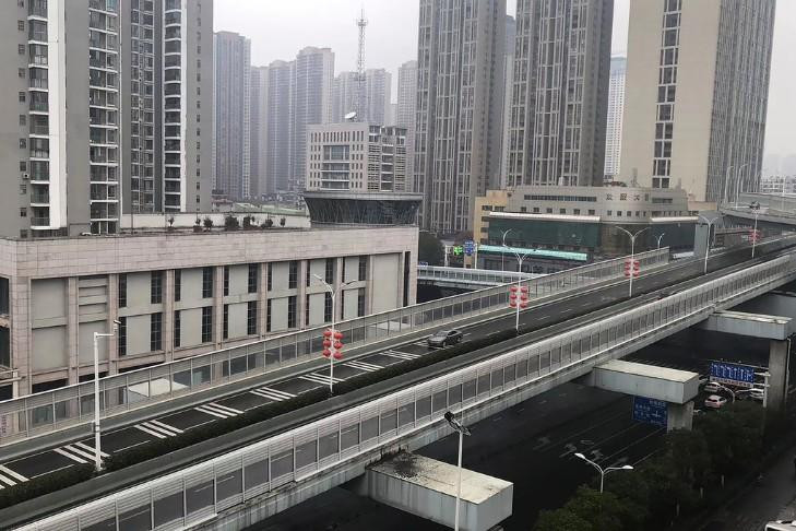 TP Vu Han mung 1 tet the luong khi bi phong toa do dinh vi rut corona-Hinh-4