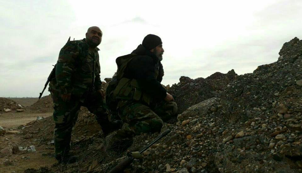 Theo một nguồn tin quân đội trong khu vực, phiến quân IS đã cố xông vào căn cứ của Quân đội Syria ở vùng Badiya al-Sukhnah, nhưng bị lực lượng chính phủ Damascus chặn đứng. Ảnh: AMN.