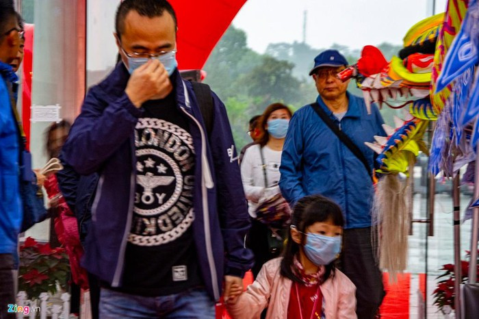 Tại Việt Nam có tỉnh Khánh Hòa và TP Hà Nội đã phải cách ly một số người nghi nhiễm virus corona.