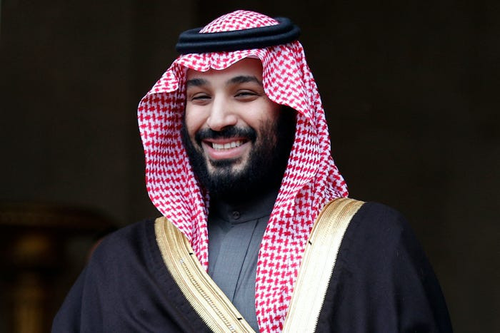 US News gọi Saudi Arabia - quốc gia hùng mạnh thứ 10 năm 2020 - là "người khổng lồ của Trung Đông" và nhấn mạnh tầm quan trọng của nước này đối với người Hồi giáo.
