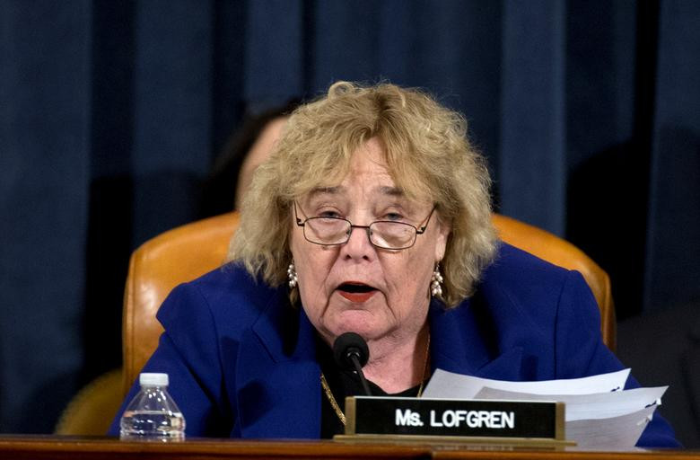 Bà Zoe Lofgren, 72 tuổi, bắt đầu sự nghiệp tại Washington với tư cách là trợ lý trong Ủy ban Tư pháp Hạ viện khi cơ quan này tổ chức các phiên điều trần luận tội đối với cựu Tổng thống Richard Nixon vào năm 1974.