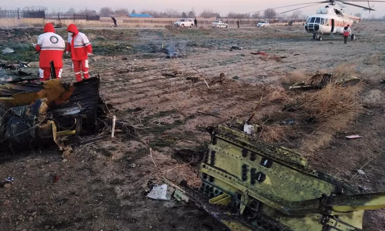 May bay roi o Iran khien 170 nguoi chet: Loi ky thuat hay bi ban nham?