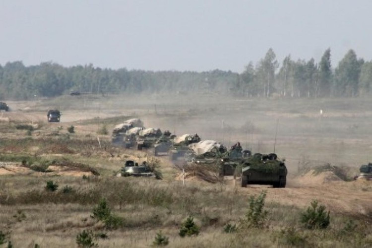 Không kém phần nguy hiểm đối với Nga là việc đóng cửa trạm liên lạc ở Vileyka, điều này sẽ khiến các tàu ngầm Nga không có thông tin liên lạc hiệu quả cao ở phạm vi lên tới 10.000 km.