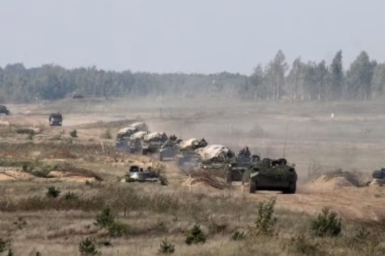 Không kém phần nguy hiểm đối với Nga là việc đóng cửa trạm liên lạc ở Vileyka, điều này sẽ khiến các tàu ngầm Nga không có thông tin liên lạc hiệu quả cao ở phạm vi lên tới 10.000 km.