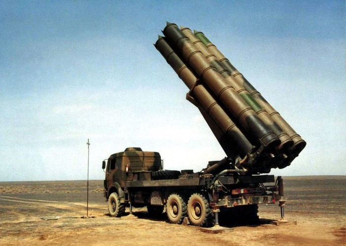 T-300 Thổ Nhĩ Kỳ thực ra là phiên bản nội địa được sản xuất theo giấy phép của loại pháo phản lực WS-1B của Trung Quốc.