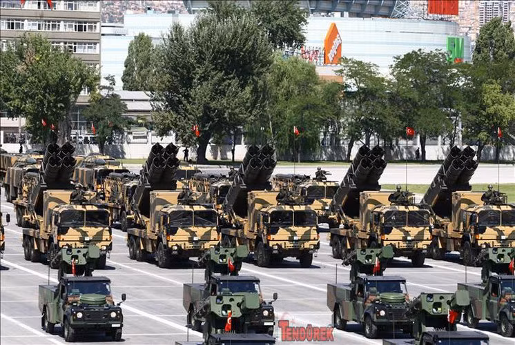 Đạn tên lửa của hệ thống WS-1B có tầm bắn lên tới 180 km, tốc độ đạn Mach 5,2.