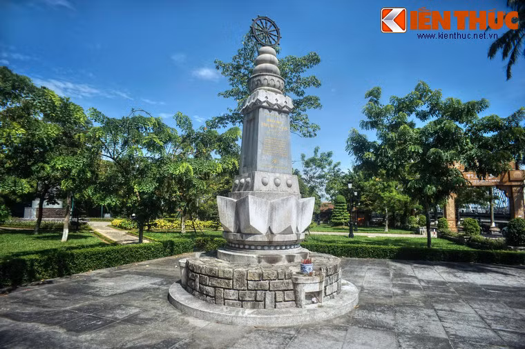 Sau nhiều thăng trầm lịch sử, thành phố Huế thay đổi nhanh chóng. Tòa nhà đài phát thanh nơi xảy ra biến cố đã nhiều lần đổi chủ. Đến năm 2010, tòa nhà đã được phá bỏ để xây dựng vườn hoa.