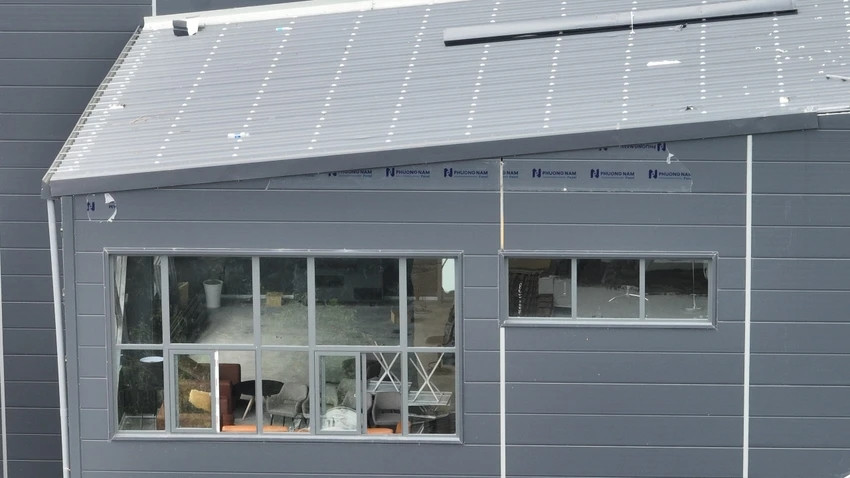 Dù vậy, quá trình thi công từ tháng 4/2024, người dân phản ánh, công trình 1.000 m2 này xây sai phép, có dấu hiệu hoạt động phim trường, tổ chức sự kiện... (Ảnh: Tri thức trực tuyến).