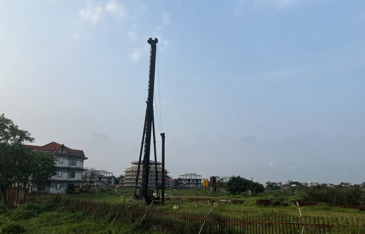 Dự án này được kỳ vọng sẽ làm thay đổi bộ mặt du lịch Ninh Bình. Tuy nhiên, sau 15 năm, dự án vẫn chưa thể hoàn thành đưa vào sử dụng. (Ảnh: VietnamFinace).