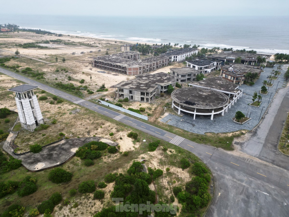 Dự án được xây dựng trên diện tích 102ha, với tổng mức đầu tư 368 triệu USD (hơn 9.000 tỷ đồng), bao gồm hệ thống khách sạn, khu resort, trung tâm hội nghị và các dịch vụ bổ trợ đạt tiêu chuẩn quốc tế 5 sao. (Ảnh: Tiền Phong).