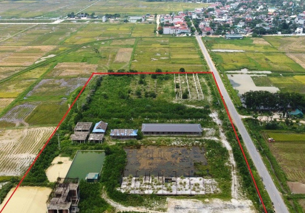 UBND tỉnh Thanh Hóa vừa có quyết định thu hồi dự án Trung tâm Thương mại và Tổ chức sự kiện APG - Plaza Cổ Định tại thị trấn Nưa (huyện Triệu Sơn, Thanh Hóa), do Công ty cổ phần Anh Phương Sài Gòn làm chủ đầu tư. (Ảnh: MT&amp;CS).