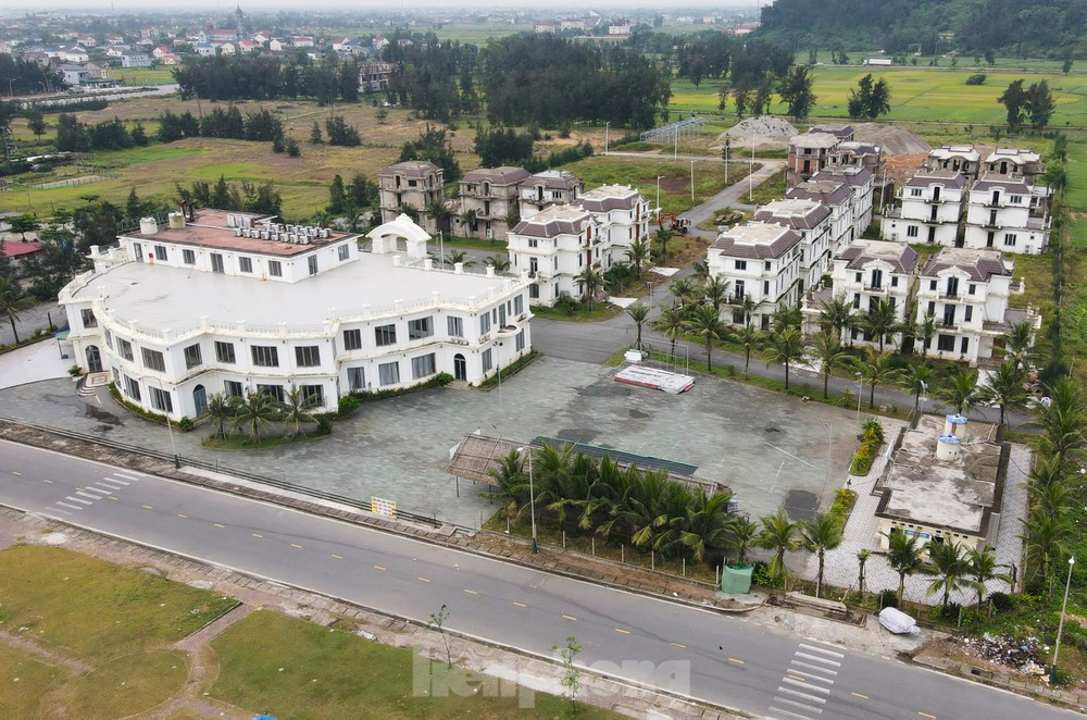 UBND tỉnh Hà Tĩnh đã gia hạn thời gian sử dụng đất thêm 24 tháng đối với công ty Công ty CP Tập đoàn Hà Mỹ Hưng để tiếp tục thực hiện dự án. (Ảnh: Tiền Phong).