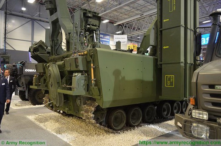 Ngoài phiên bản đặt trên xe tải bánh lốp, Thổ Nhĩ Kỳ còn cho ra đời biến thể HISAR-O sử dụng khung gầm xe thiết giáp bọc thép bánh xích tích hợp luôn radar dẫn bắn, cho khả năng độc lập tác chiến cao.