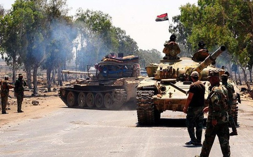 Trong trận đánh này, hai thiết bị nổ tự chế gắn trên xe bom tự sát (SVBIED) của HTS đã gây thiệt hại khá nặng nề cho quân đội chính phủ Syria ở thị trấn Daik và Nayrab.