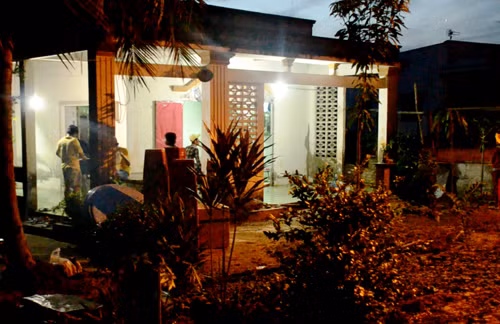 Căn nhà, nơi xảy ra vụ việc 2 vợ chồng bị con rể sát hại.