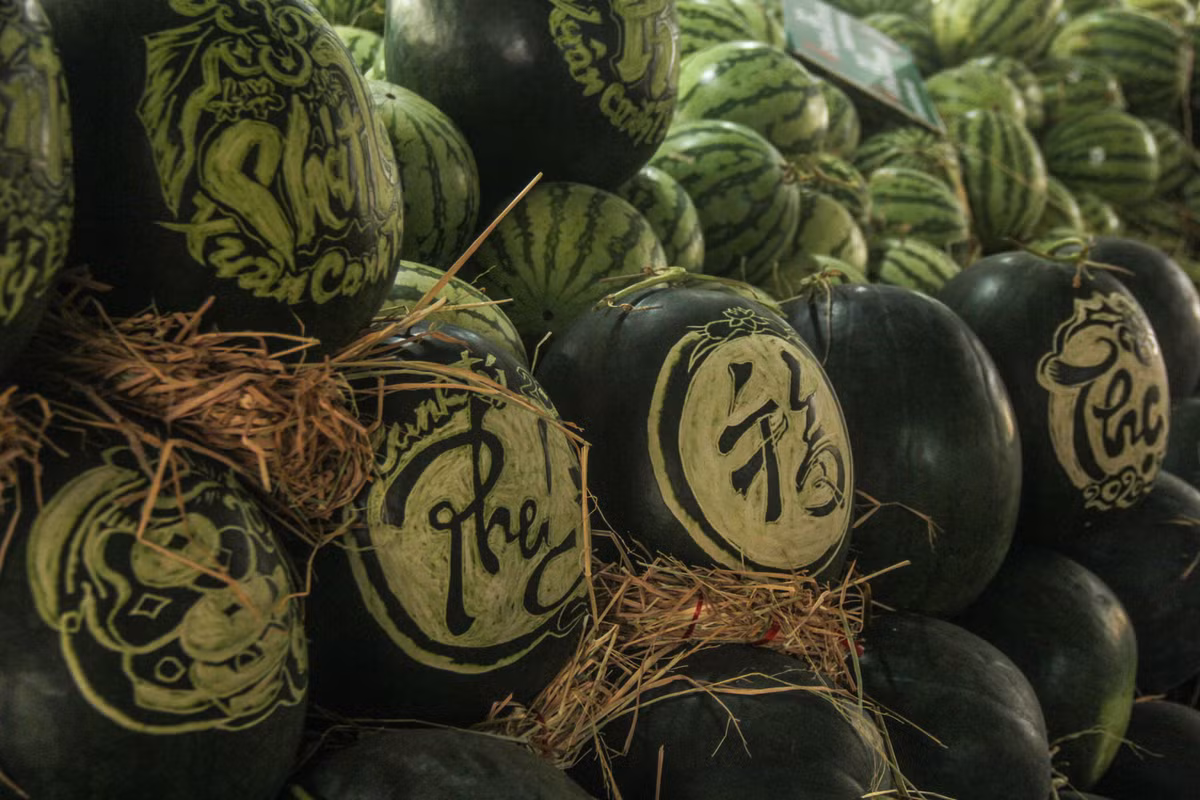  Chữ phúc lộc thọ thường được nhiều người lựa chọn để mua về trang trí dịp Tết. 