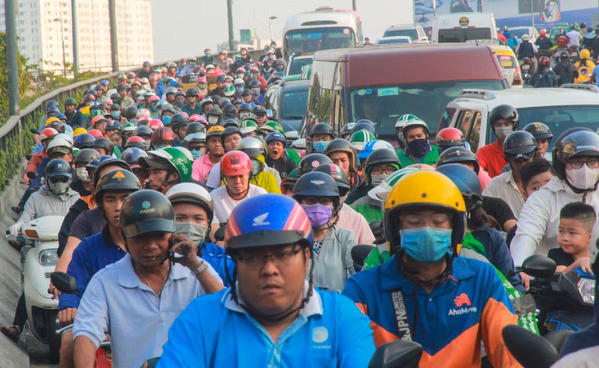 Giao thong Sai Gon hon loan, 'ngat tho' nhung ngay can Tet-Hinh-5