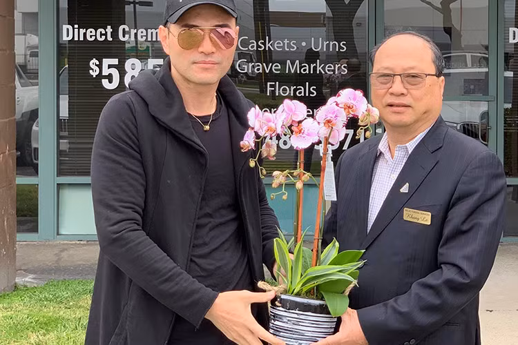 Gần đây, Leon Vũ thay mặt gia đình Anh Vũ cảm ơn nhà quàn - nơi diễn ra lễ viếng Anh Vũ.