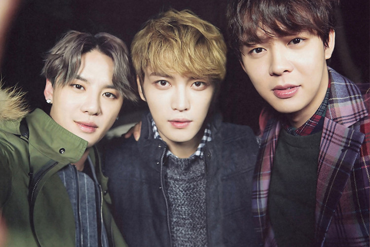 Yoochun cùng Jaejoong và Junsu thắng kiện. Sau đó, họ rời nhóm TVXQ để lập nhóm mới tên JYJ.