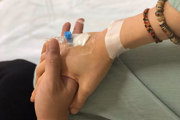 Như Hương có hai con còn nhỏ. Vì vậy, sự ra đi của cô lại càng khiến nhiều người xót xa.