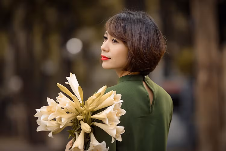 Nguoi mau Nhu Huong qua doi, Ha Ho - Ha Vy tiec thuong