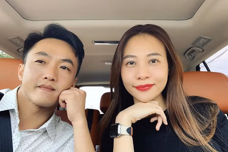 Là chồng cũ của Hà Hồ, Cường Đô la đã làm đám hỏi với Đàm Thu Trang vào tháng 1/2019. Ảnh: FBNV