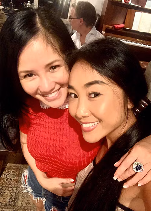 Diva Hồng Nhung còn được Đoan Trang động viên sau biến cố hôn nhân.